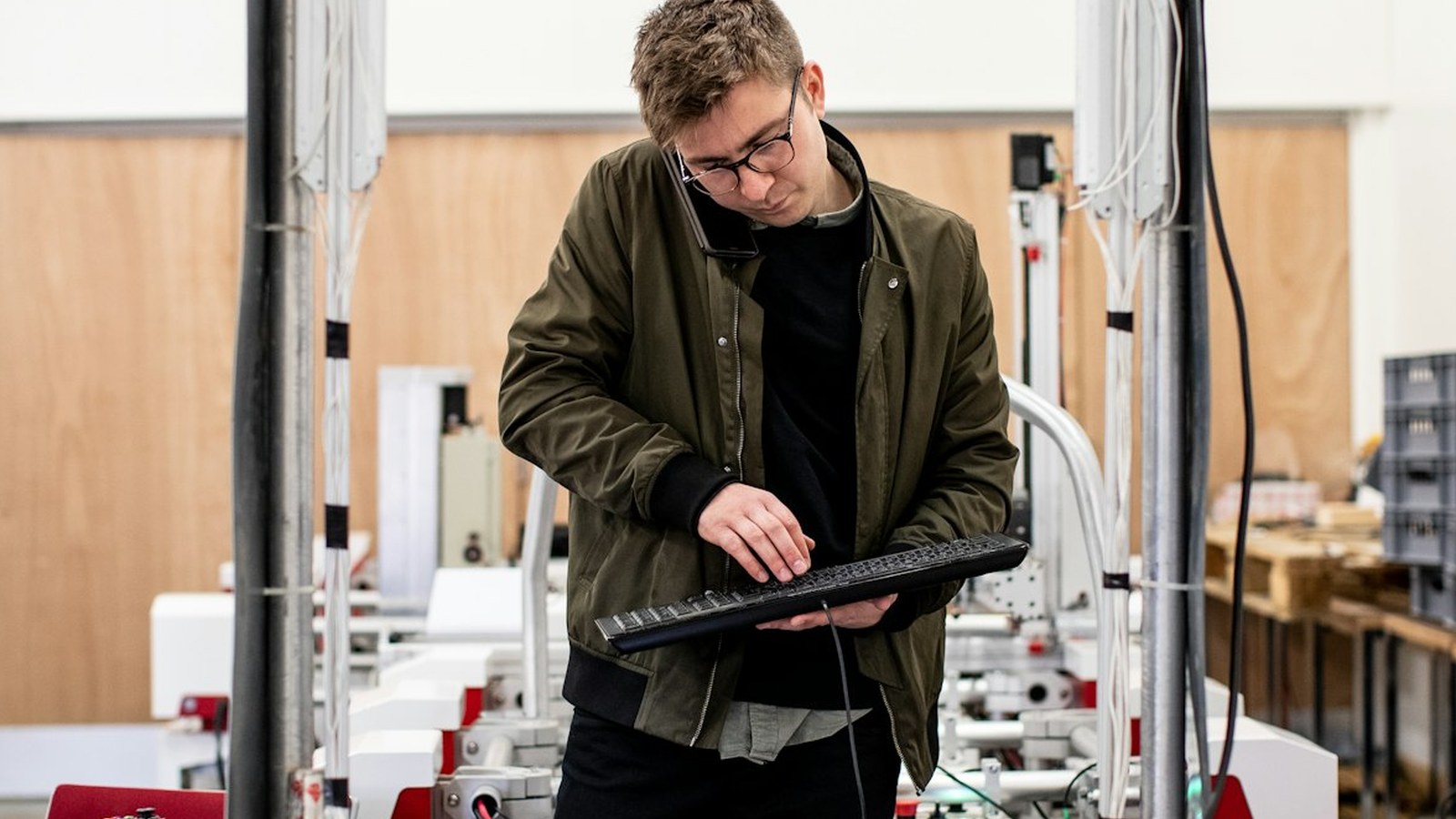 Local mobile tech support image for Why does my browser keep opening strange pages or acting weird? in Volusia County,...